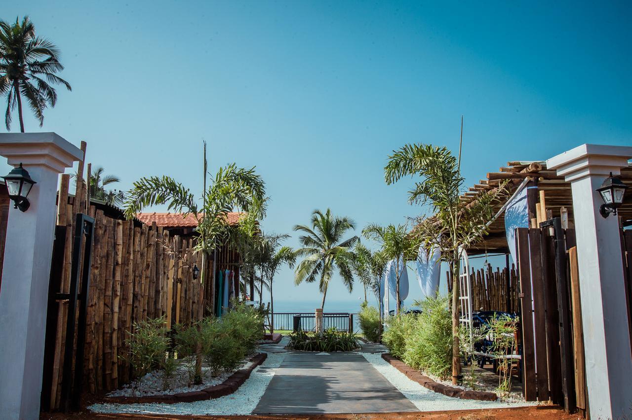 Aria Beach Resort Vagator Exteriör bild